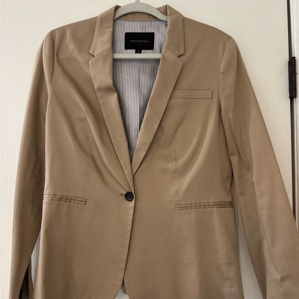Banana Republic Tan Blazer